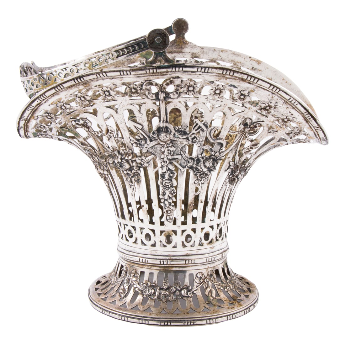 A Reubwig Friedrich German Hanau 800-Silver Basket: A Reubwig Friedrich German hanau 800- silver handled basket, the reticulated basket with floral swags to body and base, 9.47 troy oz