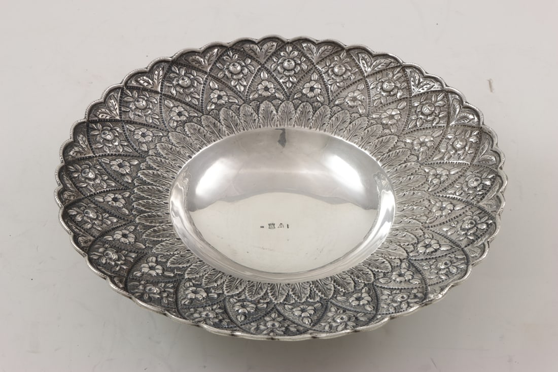 A Sterling Bowl with Floral Repousse Border (1 of 4)