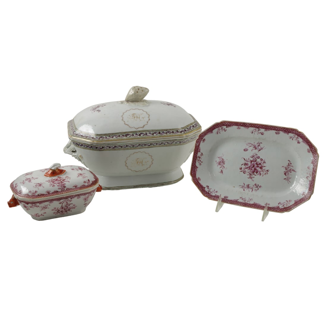 Two Chinese Export porcelain tureens (1 of 5)