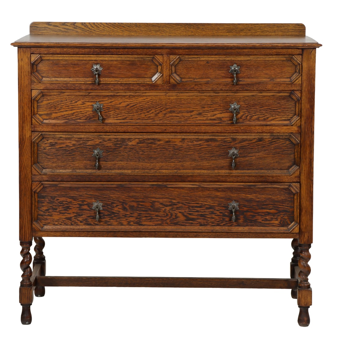 An English oak chest of drawers (1 of 5)