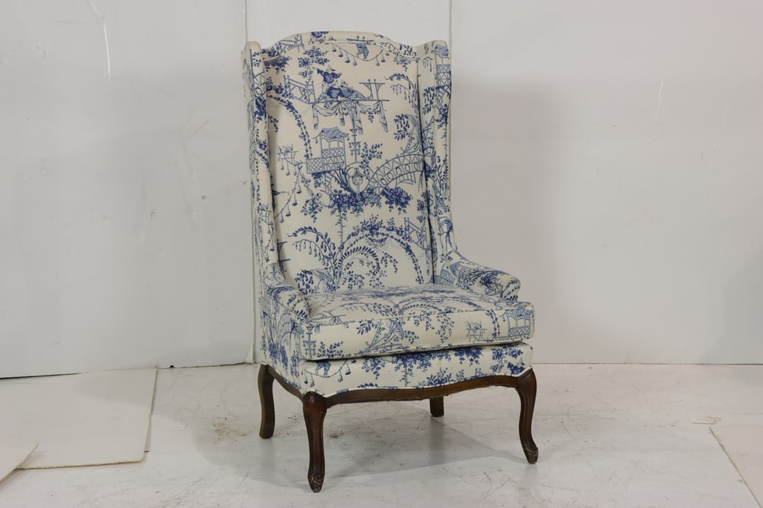 A Chippendale style wing back chair (1 of 5)