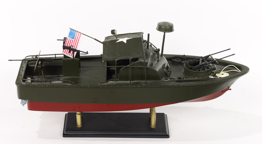 Two US swift boat models - 2