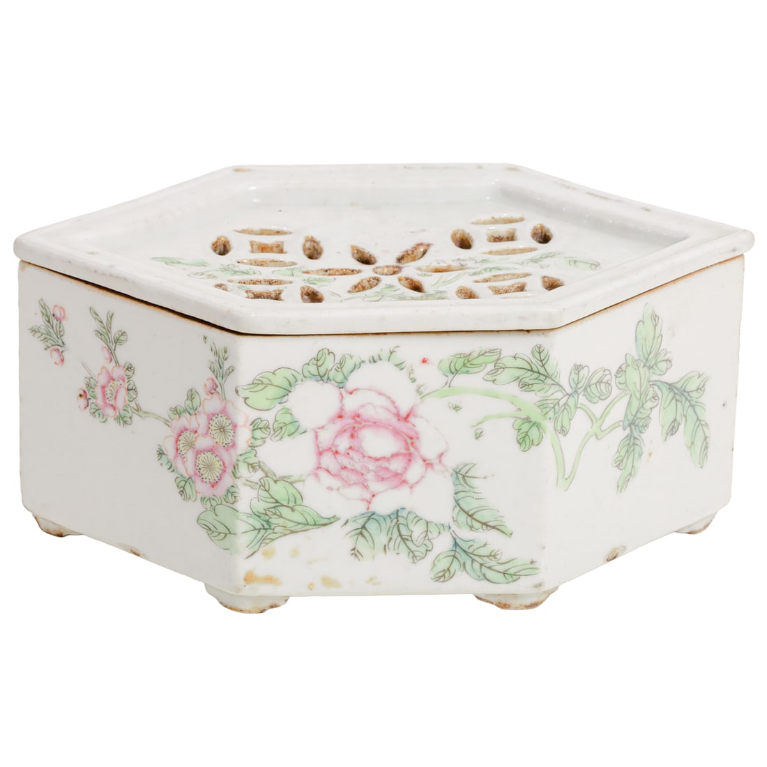 A Chinese famille rose cover box: A Chinese famille rose cover box. Depicting peony design, Republic period, 3.125" high.