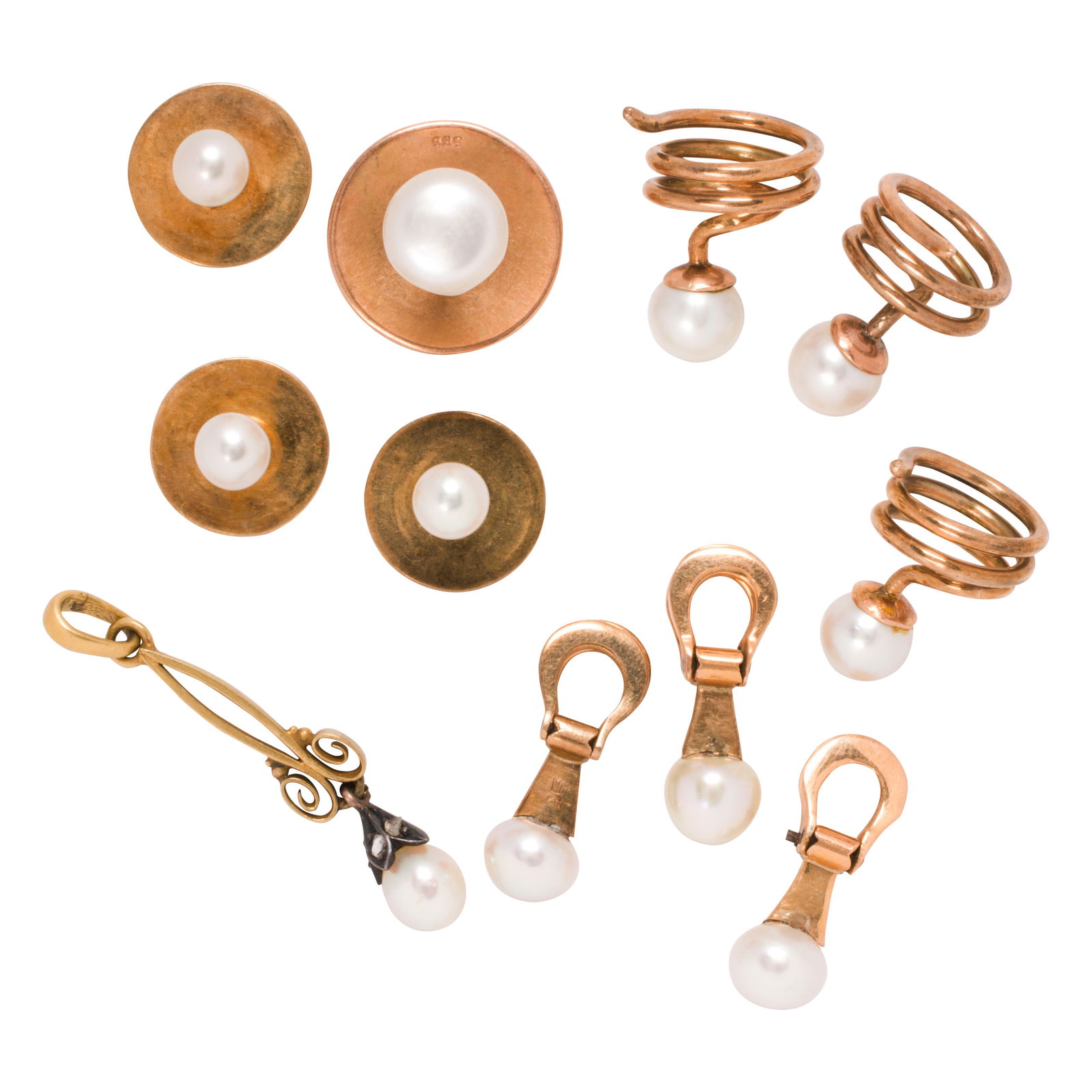 A cultured pearl and 14k gold shirt studs (1 of 1)