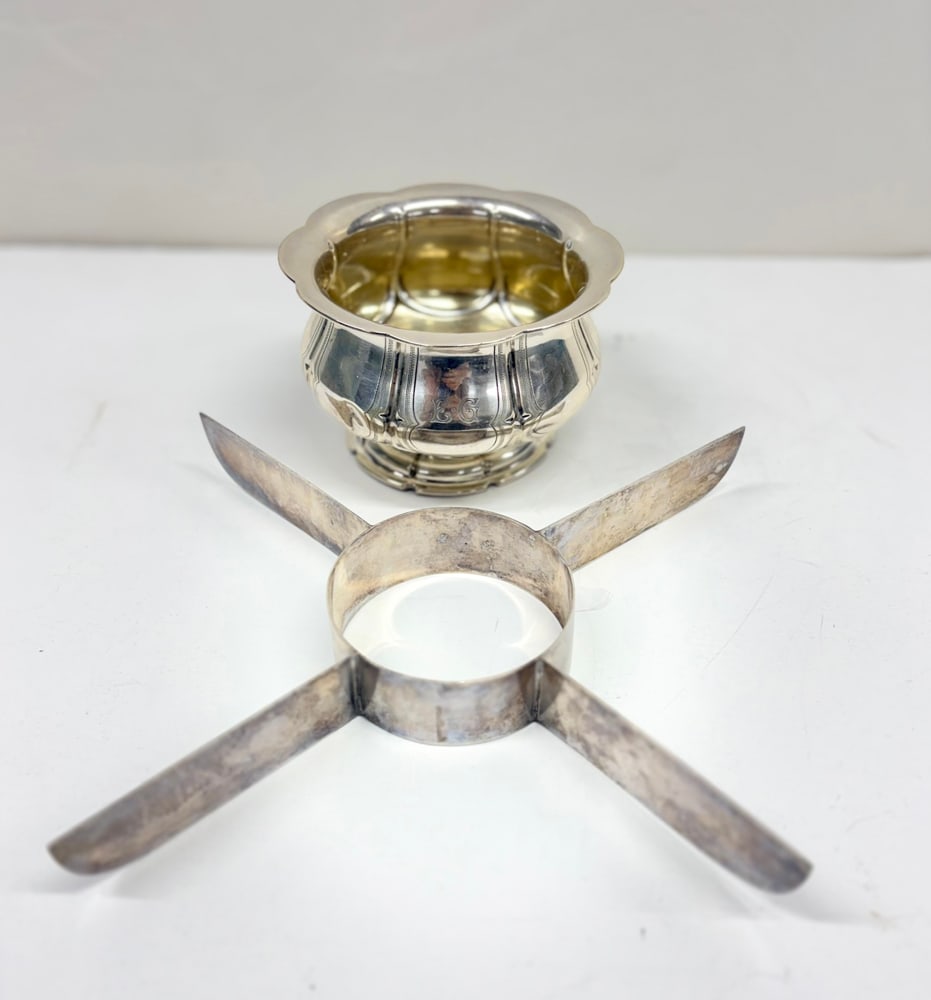 Two German 800-Silver Table Articles: A Wilkens 800-silver bowl with a Schrader 800-silver stand, the Wilkens footed bowl with the monogram 'EG', 5"dia; the Schrader stand, 11.25"dia., 10.64 troy oz [2 total]