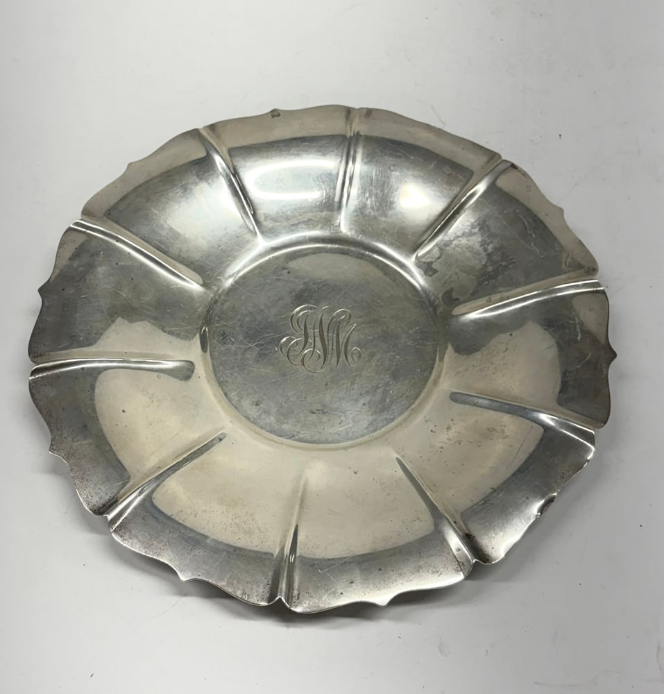 An American Shreve and Co San Francisco Sterling Tray: An American Shreve and Co San Francisco sterling tray, monogrammed 'JNM', 9.75"dia. 12.56 troy oz
