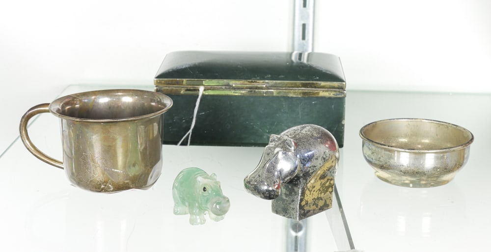 An assembled group including sterling: An assembled group, comprising Japanese export 950 sterling silver child's cup; sterling silver bowl small bow; 800 standard silver gilt mounted green stone table box, 4.75"l; Dansk Designs silver pla