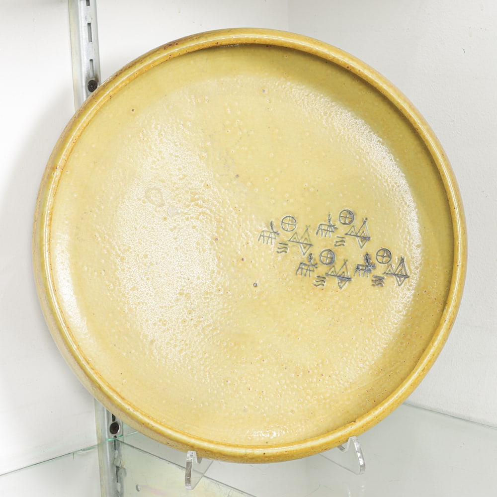 A Pentik Studio Pottery Low Bowl (1 of 1)