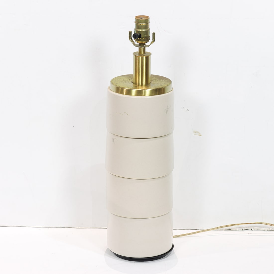 A Modern ceramic table lamp (1 of 3)