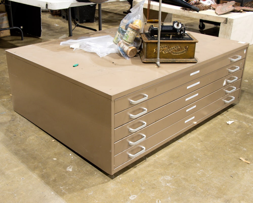 A vintage industrial metal five drawer flat file cabinet (1 of 1)