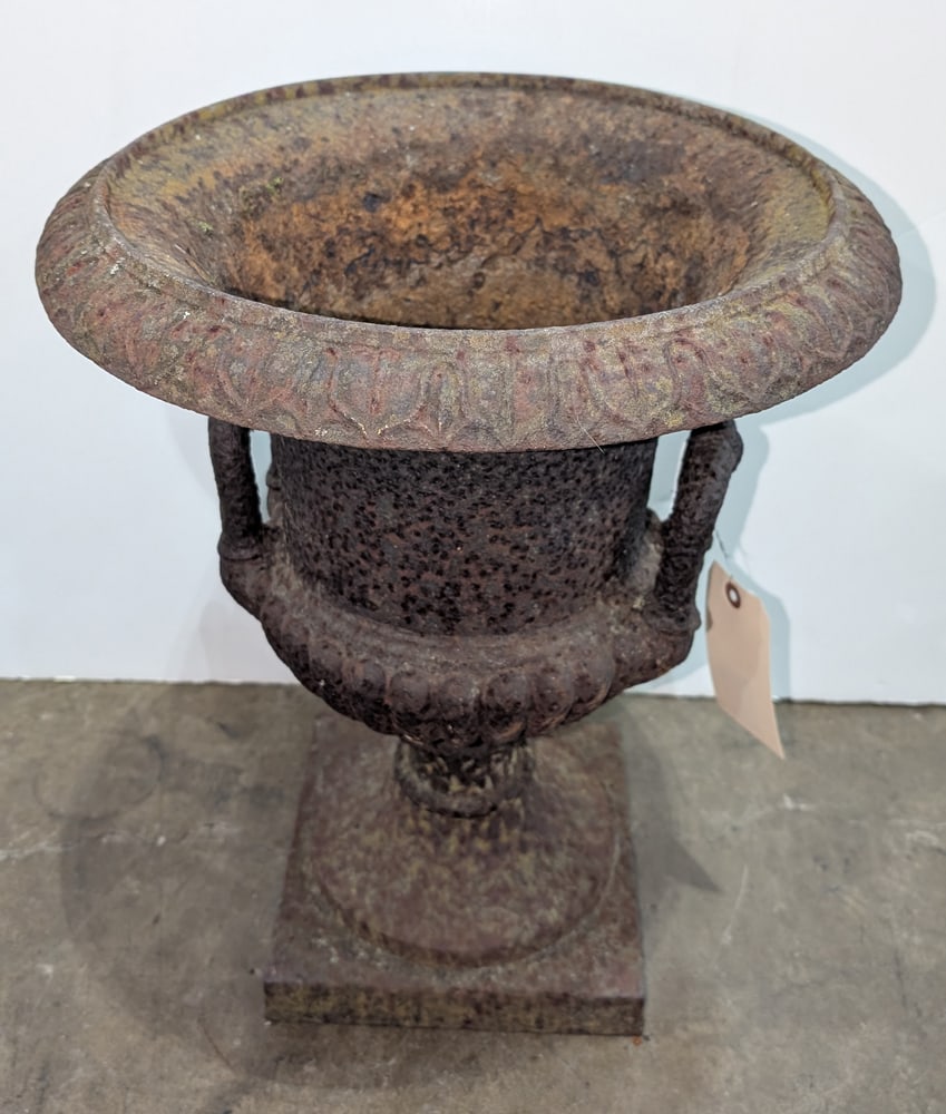 A cast iron campana form urn (1 of 1)
