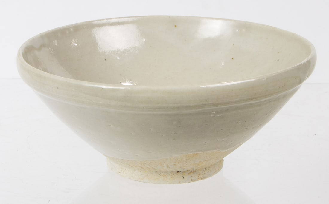 A Chinese Qingbai glazed bowl (1 of 1)