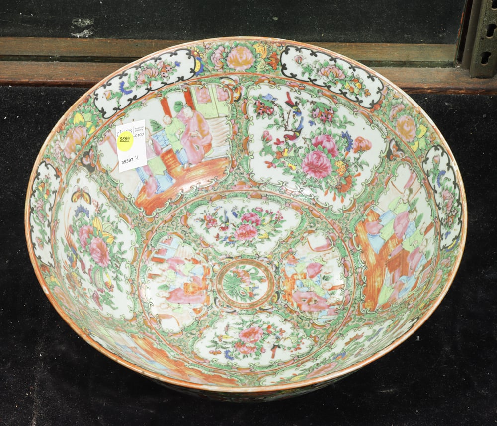 A Chinese Canton rose medallion punch bowl (1 of 1)