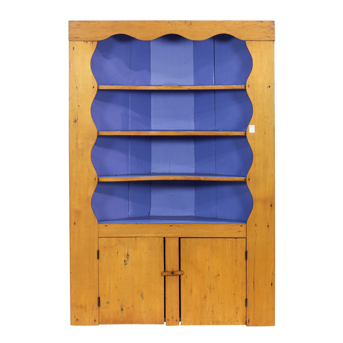 An American pine corner cabinet (1 of 5)