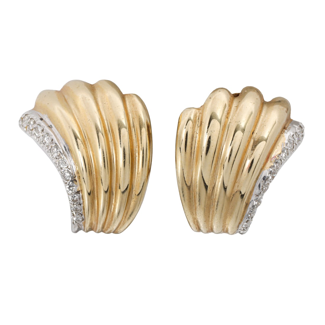 A pair of diamond and 18k gold earrings (1 of 1)