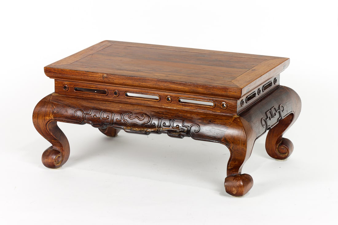 A Chinese huanghuali rectangular low table - 2