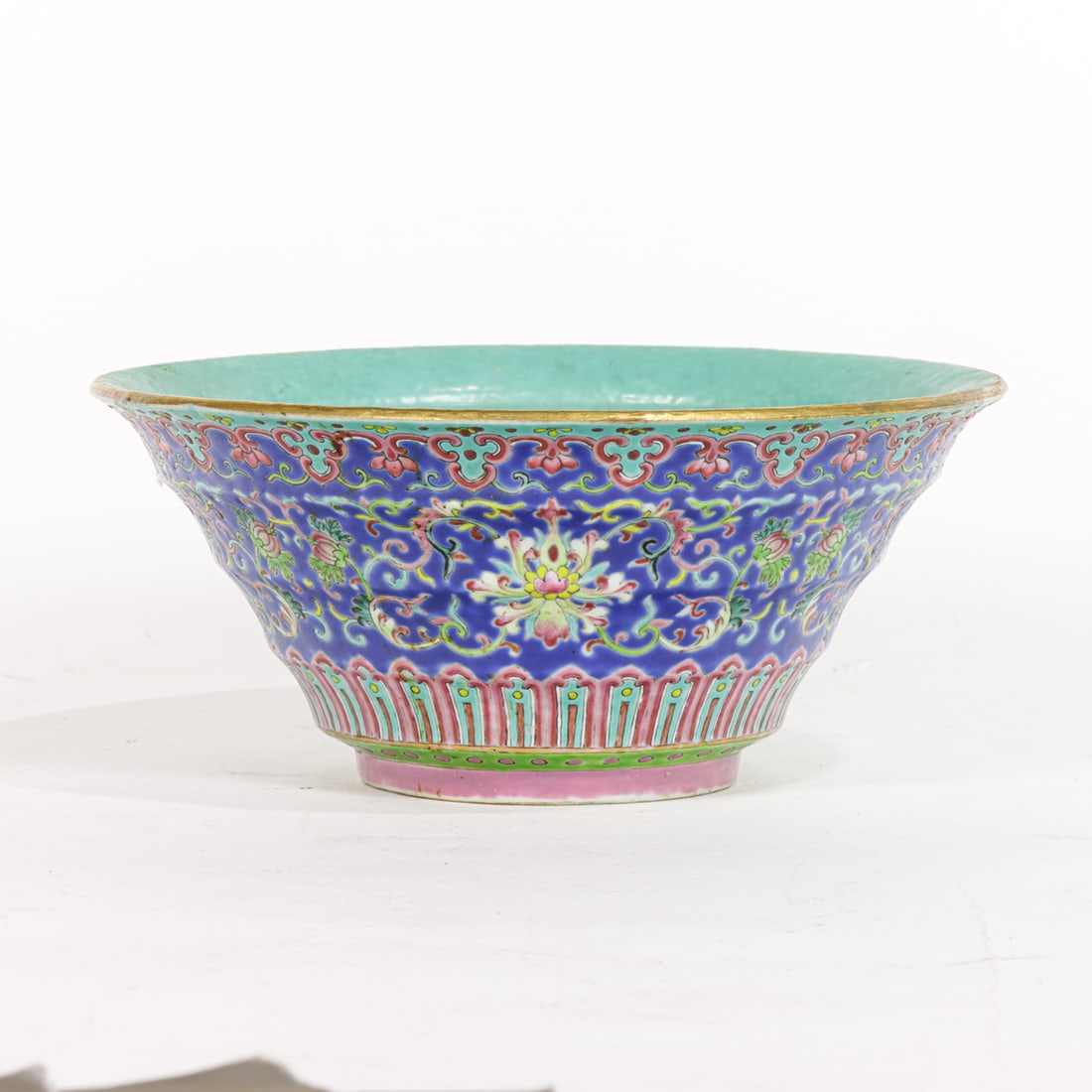 A Chinese famille rose bowl (1 of 5)