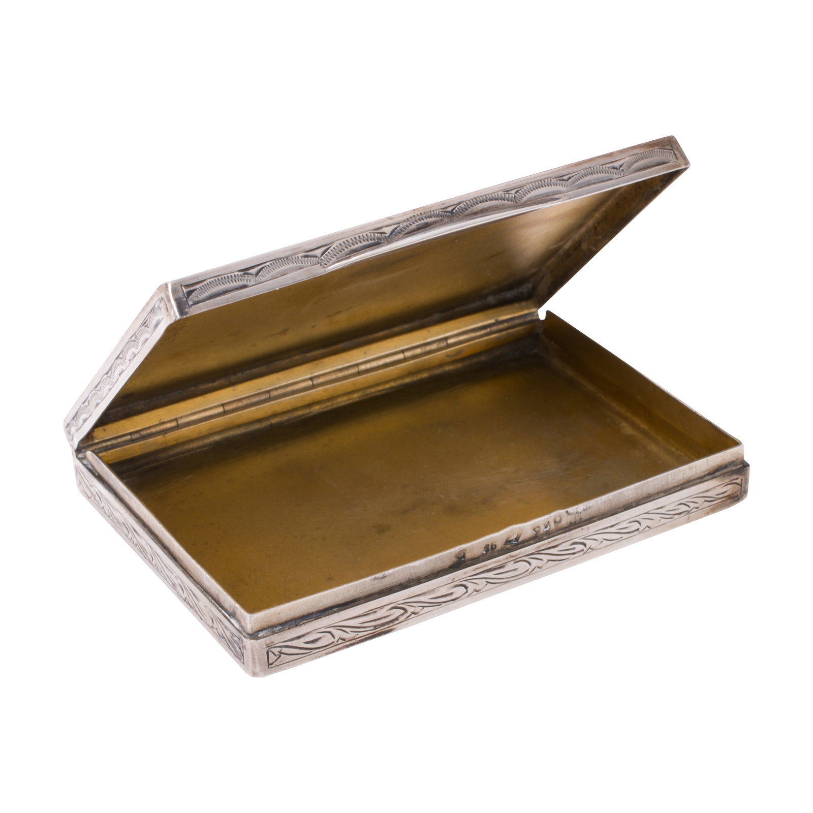 An antique silver box - 2