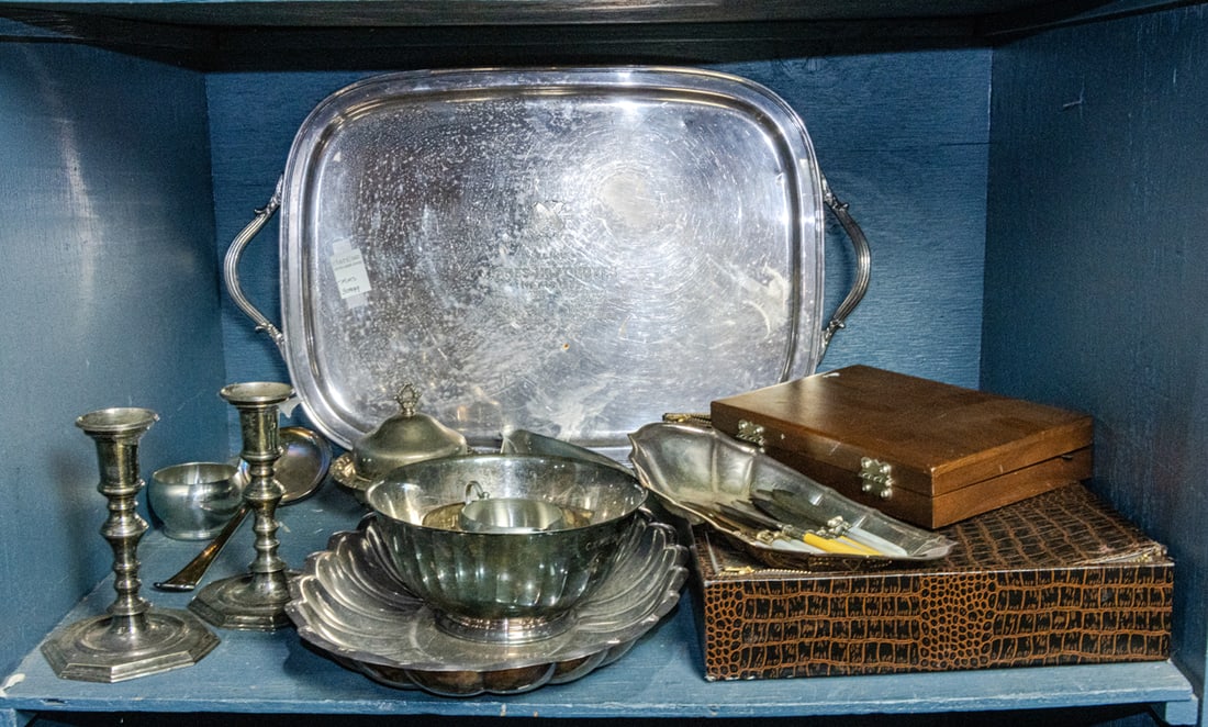 A group of silverplate (1 of 1)