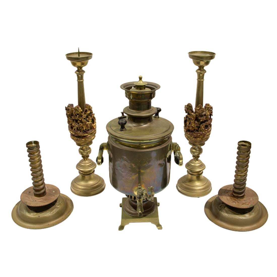 An assembled group (1 of 1)