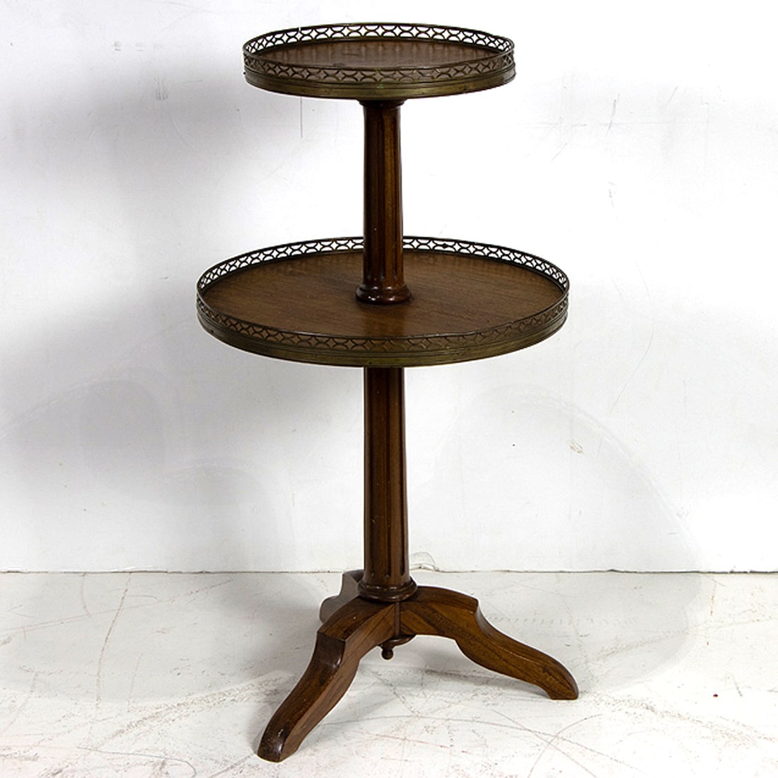 A Chippendale style tiered petit four table (1 of 1)