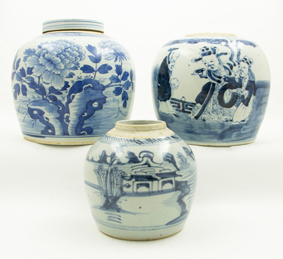 (lot of 3) Chinese blue and white jars (1 of 3)