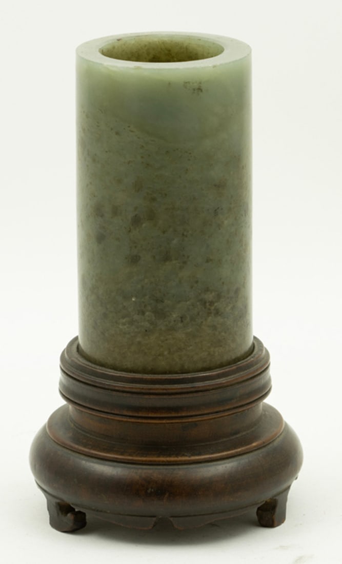 A Chinese spinach jade incense tool holder (1 of 3)