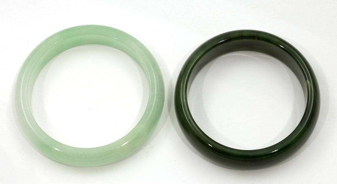 (lot of 2) Chinese jade bangle bracelets (1 of 1)