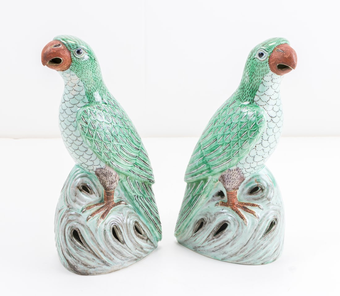 (lot of 2) Chinese export famille rose verte parrots (1 of 1)