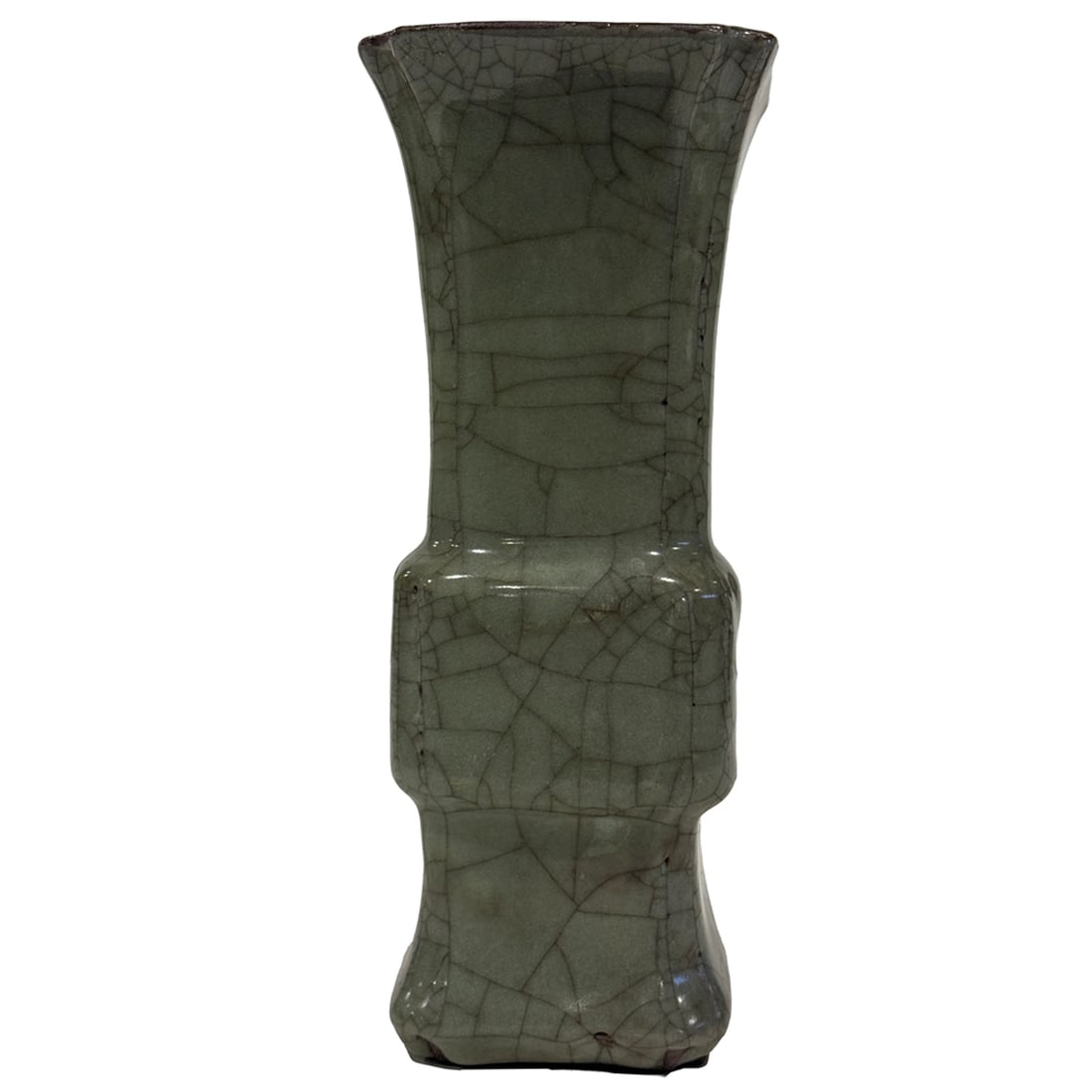 A Chinese Ge-type crackle glazed vase (1 of 2)