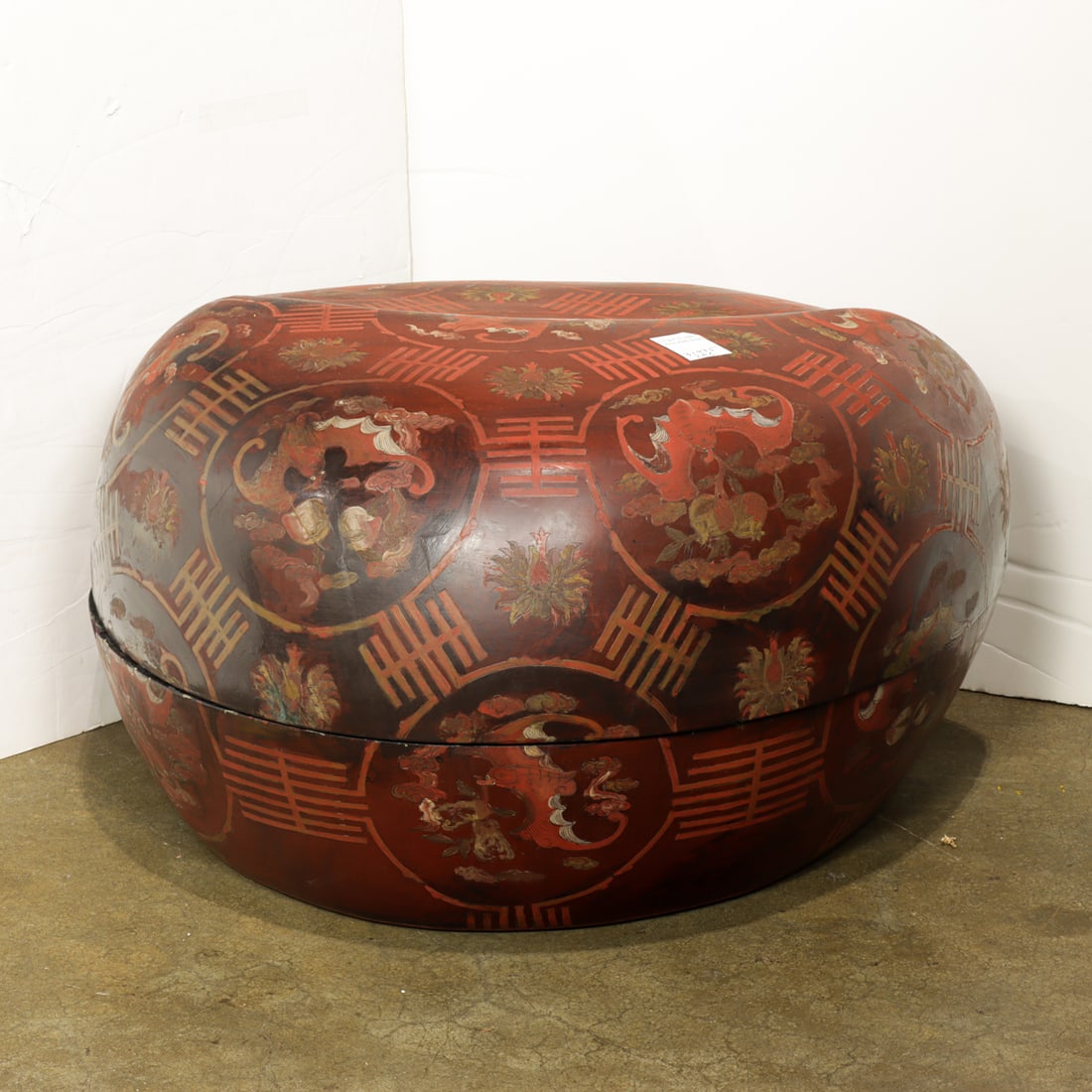 A Chinese lacquer peach-form box and cover (1 of 1)