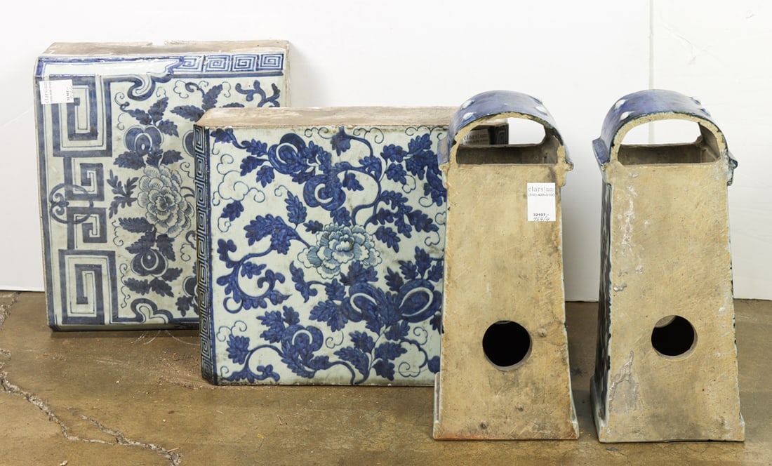 (lot of 4) Chinese blue and white altar fragments (1 of 1)