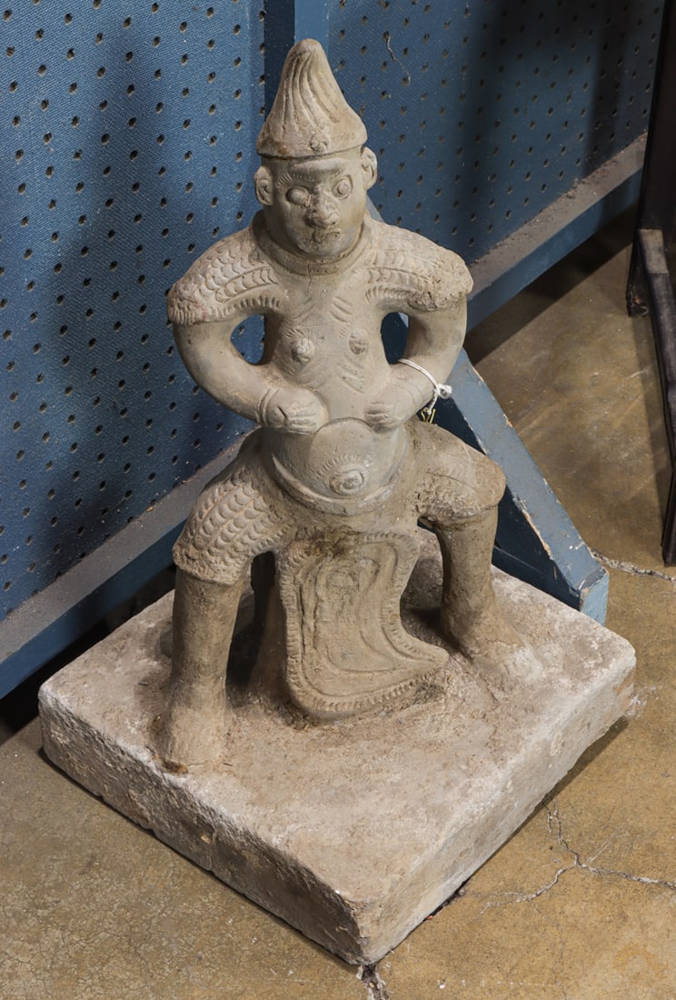 A Chinese pottery tomb figure (1 of 1)