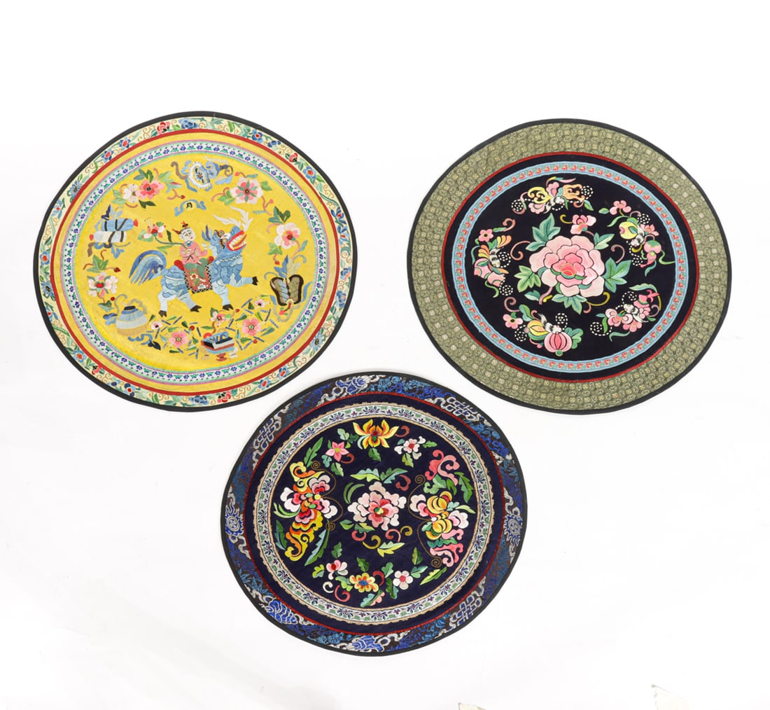 (lot of 3) Chinese embroidered silk roundels (1 of 1)