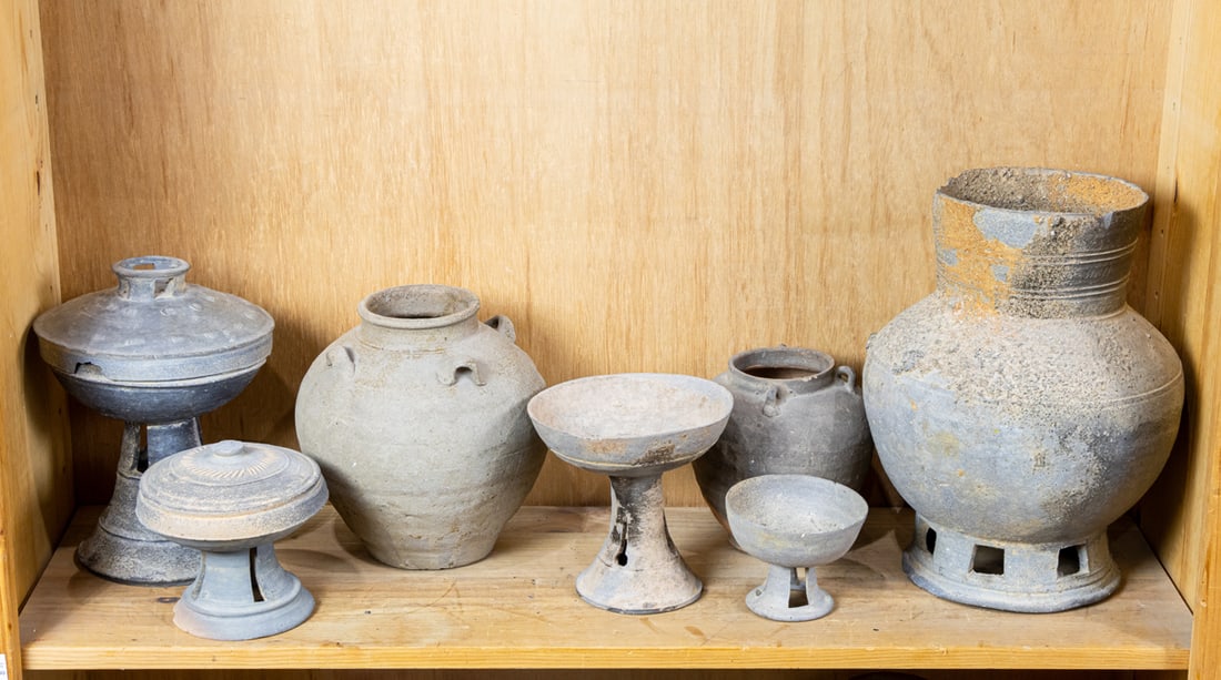 (lot of 7) Korean gray pottery jars and bowls (1 of 1)