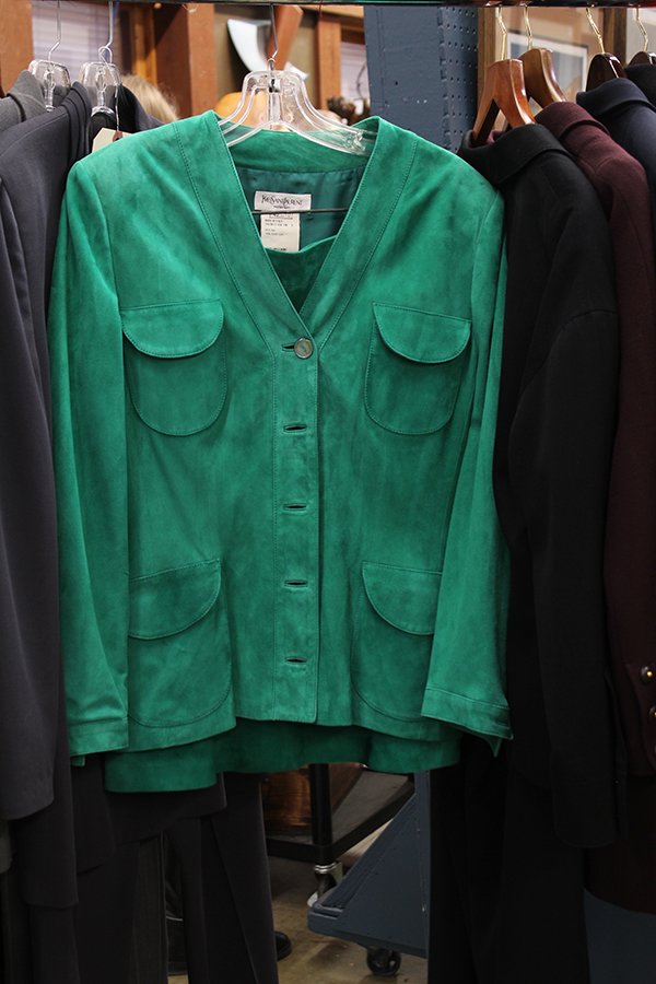 Yves Saint Laurent skirt suit 100% goat in emerald: Yves Saint Laurent skirt suit 100% goat in emerald green, size 42