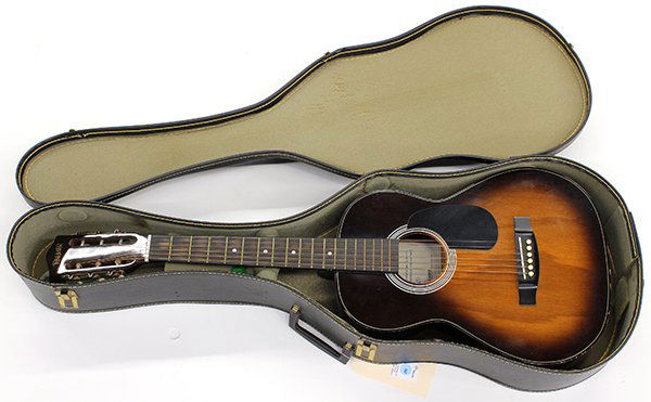Palmer acoustic six string guitar: Palmer acoustic six string guitar, retains original case