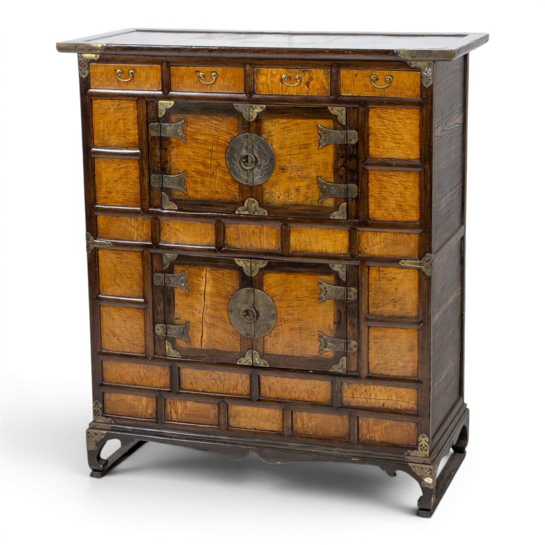 A Korean cabinet - 2