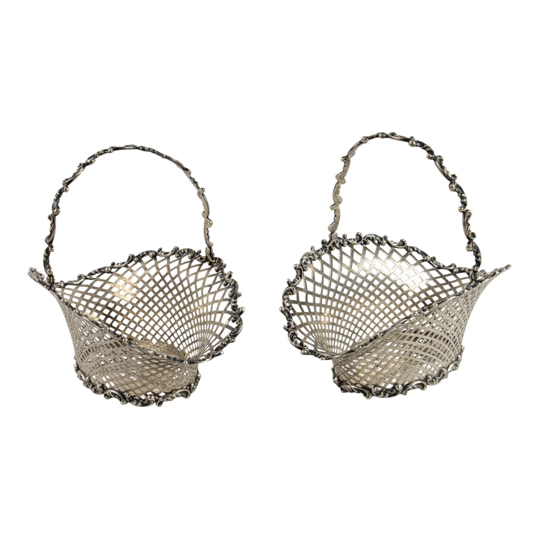 A pair of American Shreve Crump and Low sterling baskets (1 of 4)