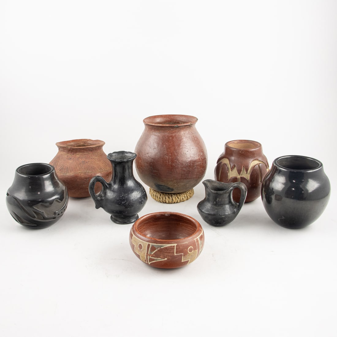 Assorted New Mexico pottery pieces (1 of 4)