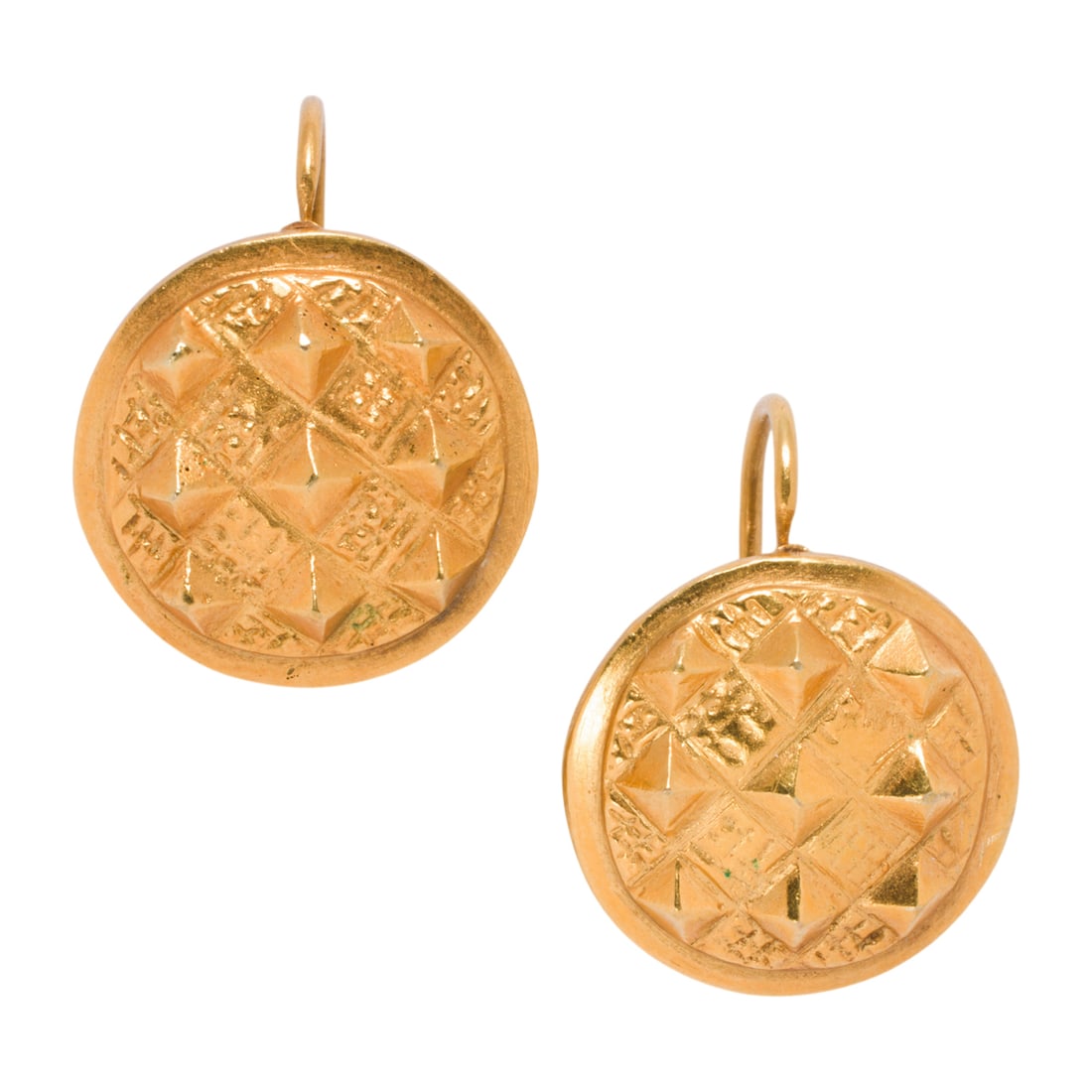 A pair of 18k gold earrings (1 of 1)