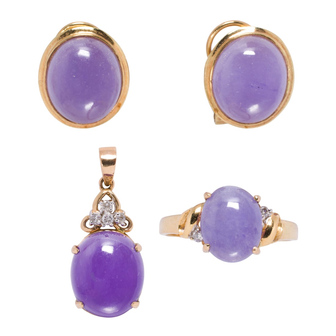 A lavender jade and gold jewelry suite (1 of 3)
