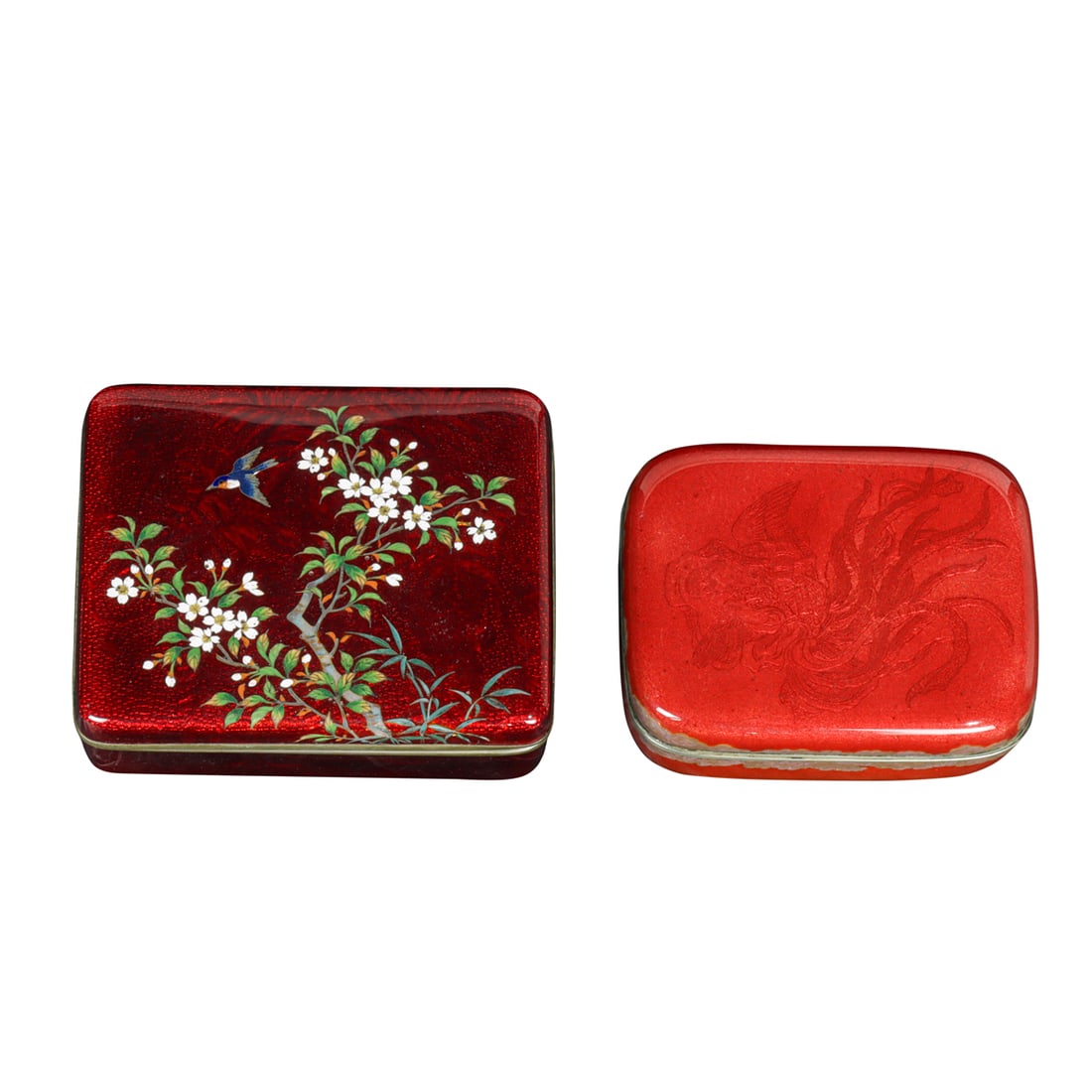 A Japanese Ginbari box: A Japanese Ginbari box. Depicting birds and floral motif, Meiji period, 4.75" across.