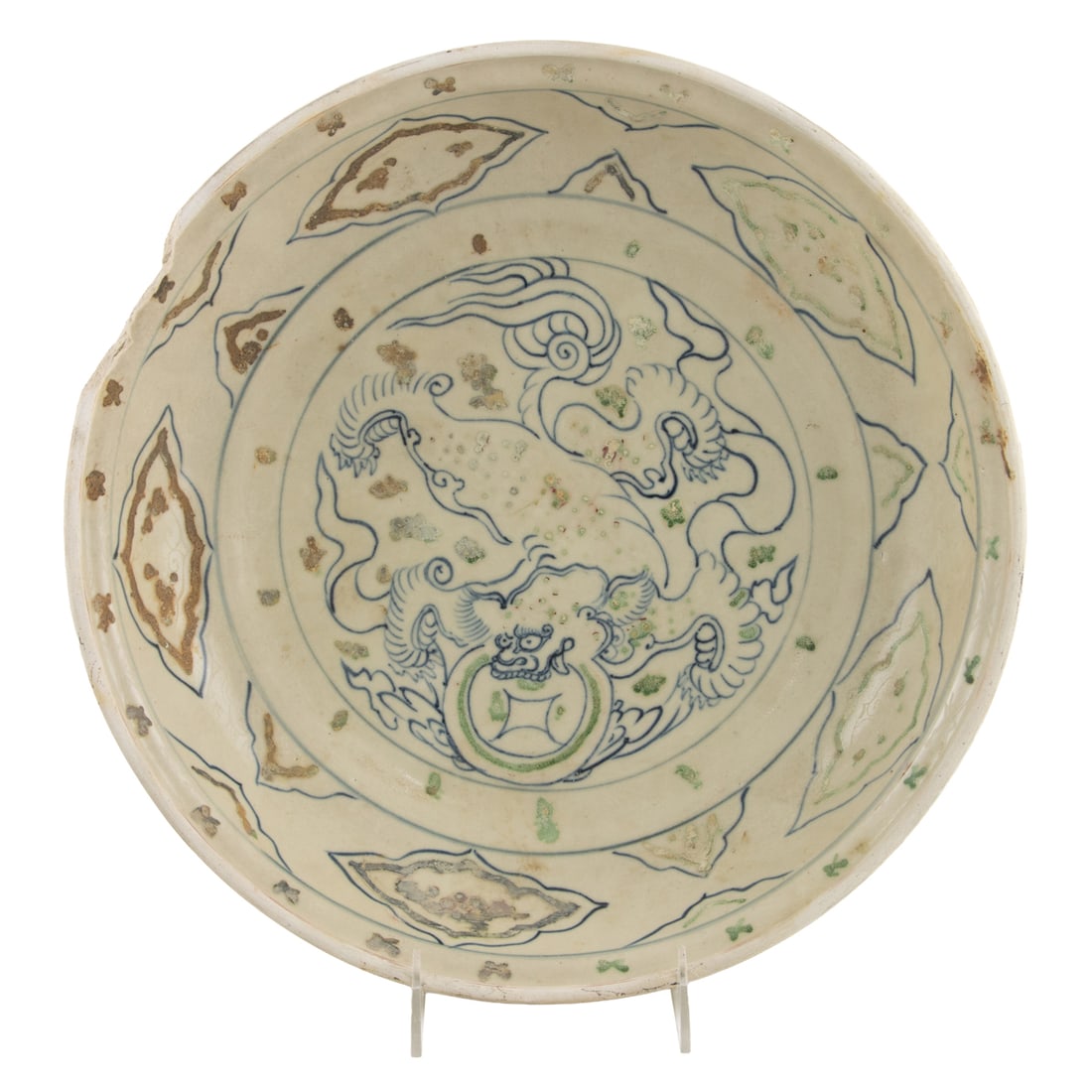 A Vietnamese 'Hoi An Hoard' blue and white charger (1 of 4)