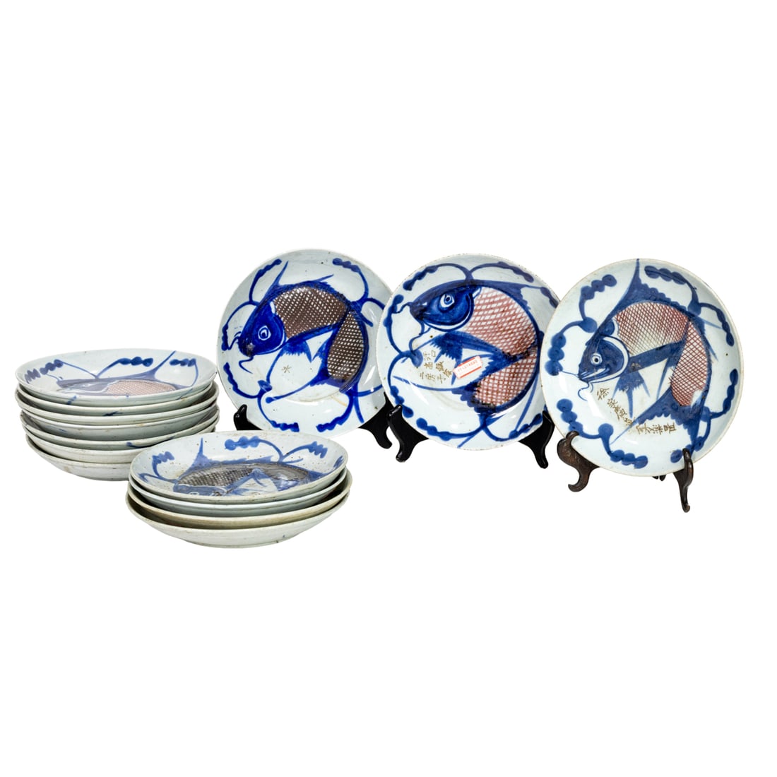 (lot of 12) Chinese blue and white 'fish' dishes (1 of 4)