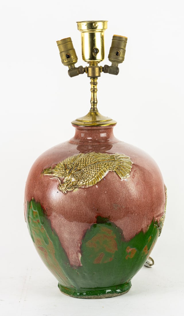 A Chinese pottery table lamp (1 of 1)