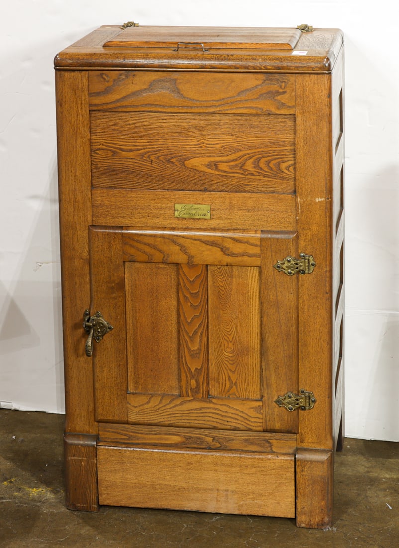 A Gibson Cambria oak and metal clad ice box: A Gibson Cambria oak and metal clad ice box, early 20th century, 43.5"h x 25"w x 17.5"d