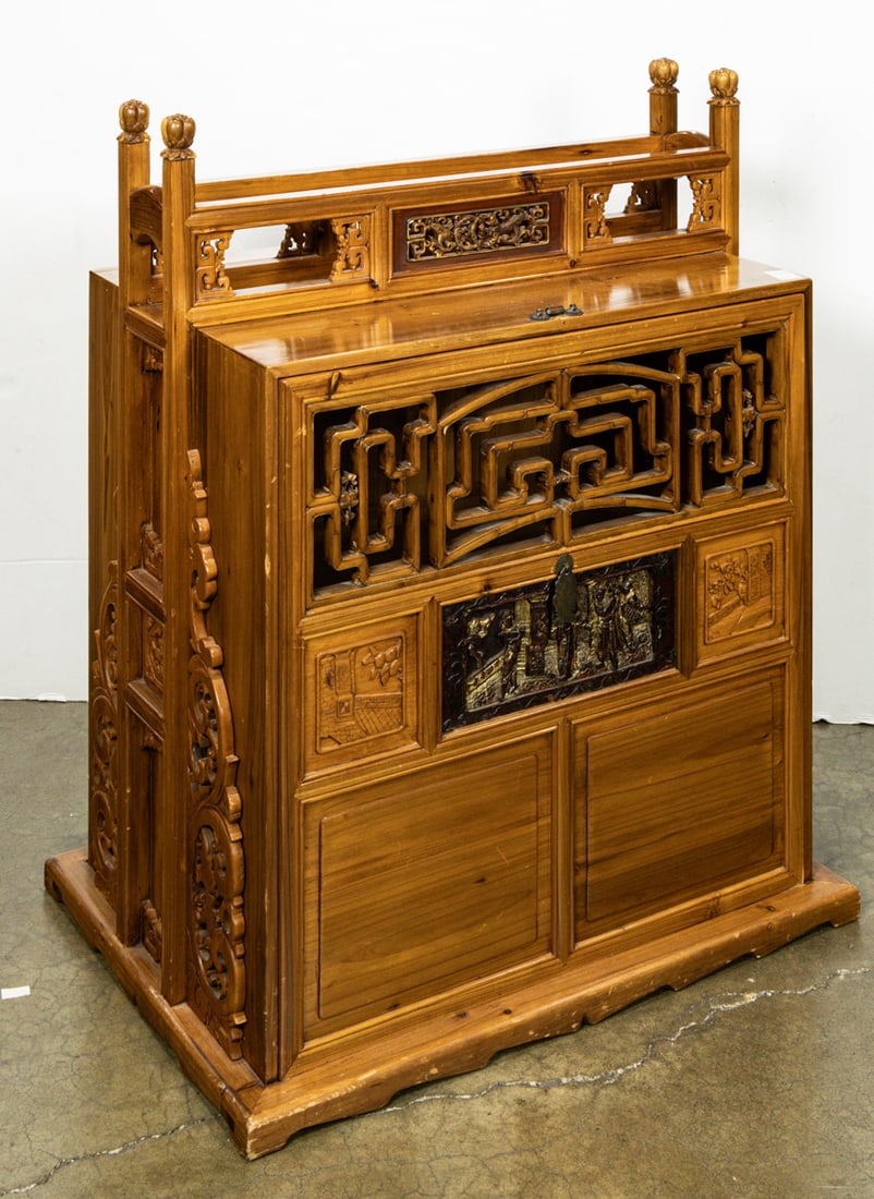 A Chinese wooden dowry chest (1 of 2)