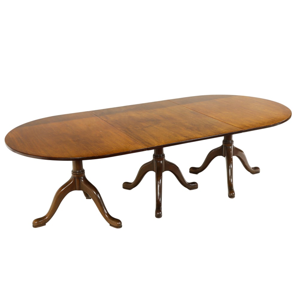 A Regency triple pedestal walnut dining table - 2