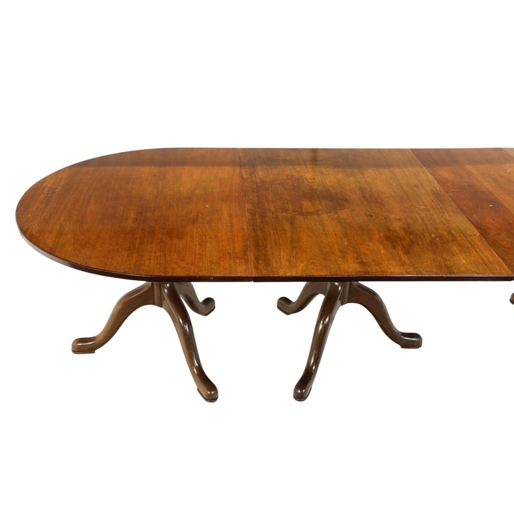 A Regency triple pedestal walnut dining table - 4